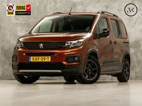 Peugeot Rifter 1.2 Puretech GT-Line (APPLE CARPLAY, NAVIGATIE, 360 CAMERA, SCHUIFDEUREN, GETINT GLAS, STOELVERWARMING, CRUISE, LM VELGEN, XENON, NIEUWSTAAT)