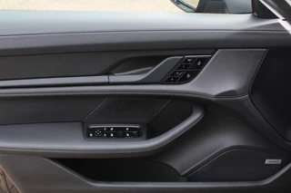 Porsche Taycan – thumbnail 34