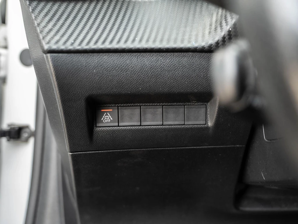 Peugeot 208 – foto 32
