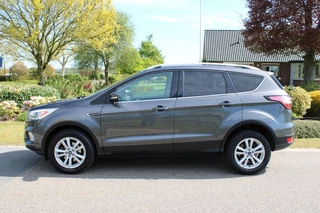 Ford Kuga – thumbnail 1