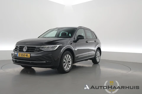Volkswagen Tiguan 1.5 TSI Life | Rijklaar!! | Adapt. Cruise | Trekhaak | Navi | Stoel- Stuurverw. | All Season | Apple CarPlay | 