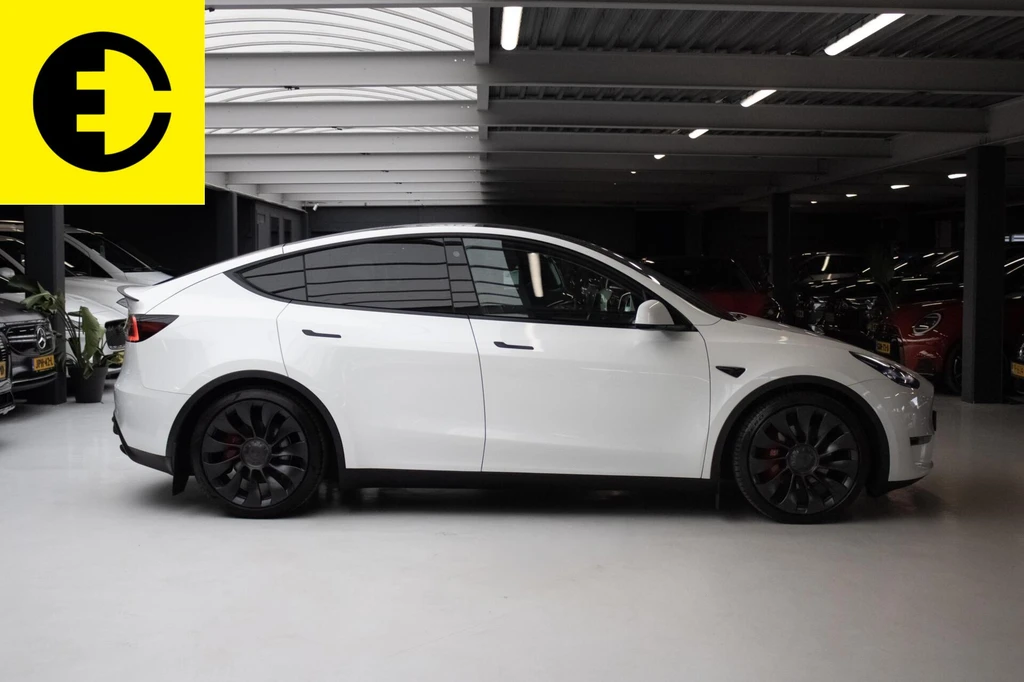 Tesla Model Y – foto 6