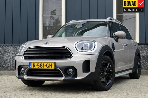 MINI Countryman 1.5 Cooper Classic Rijklaarprijs-Garantie Trekhaak Navigatie Camera Led Airco Sport interieur