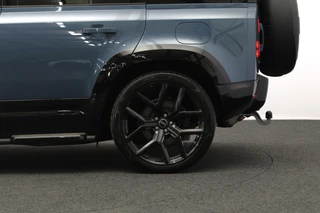Land Rover Defender – thumbnail 25