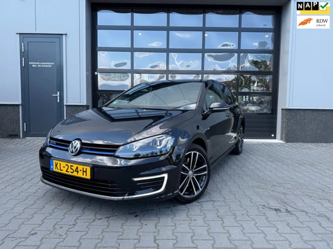 Volkswagen Golf 1.4 TSI GTE Connected Series incl groot onderhoud