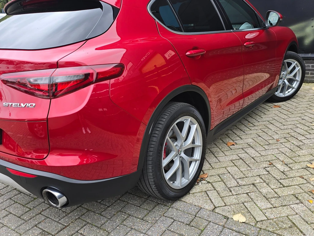 Alfa Romeo Stelvio – foto 2