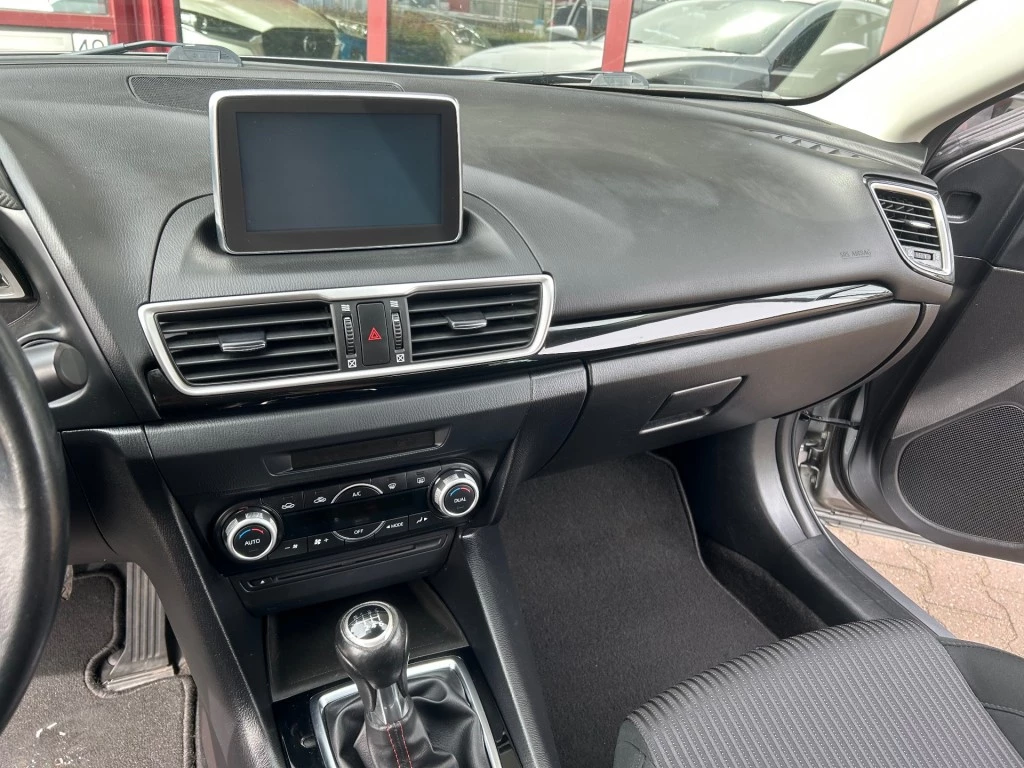 Mazda 3 – foto 15