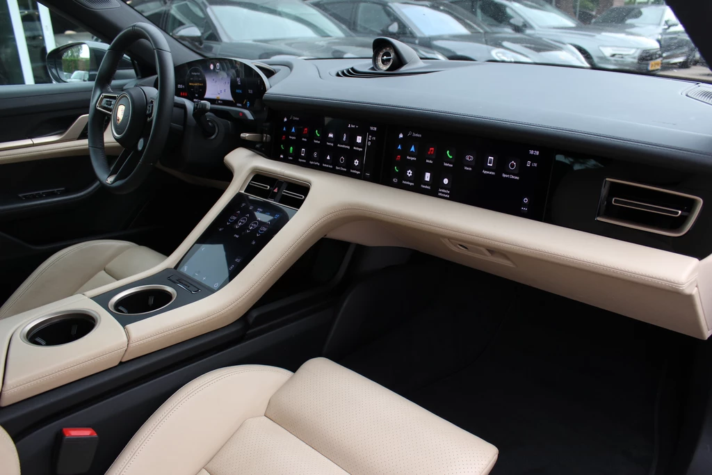 Porsche Taycan – foto 16