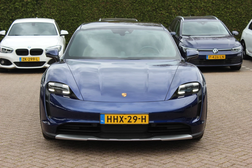 Porsche Taycan – foto 8