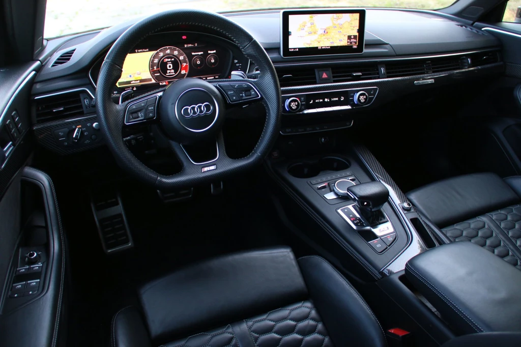 Audi RS4 – foto 7