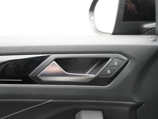 Volkswagen T-Roc – thumbnail 30
