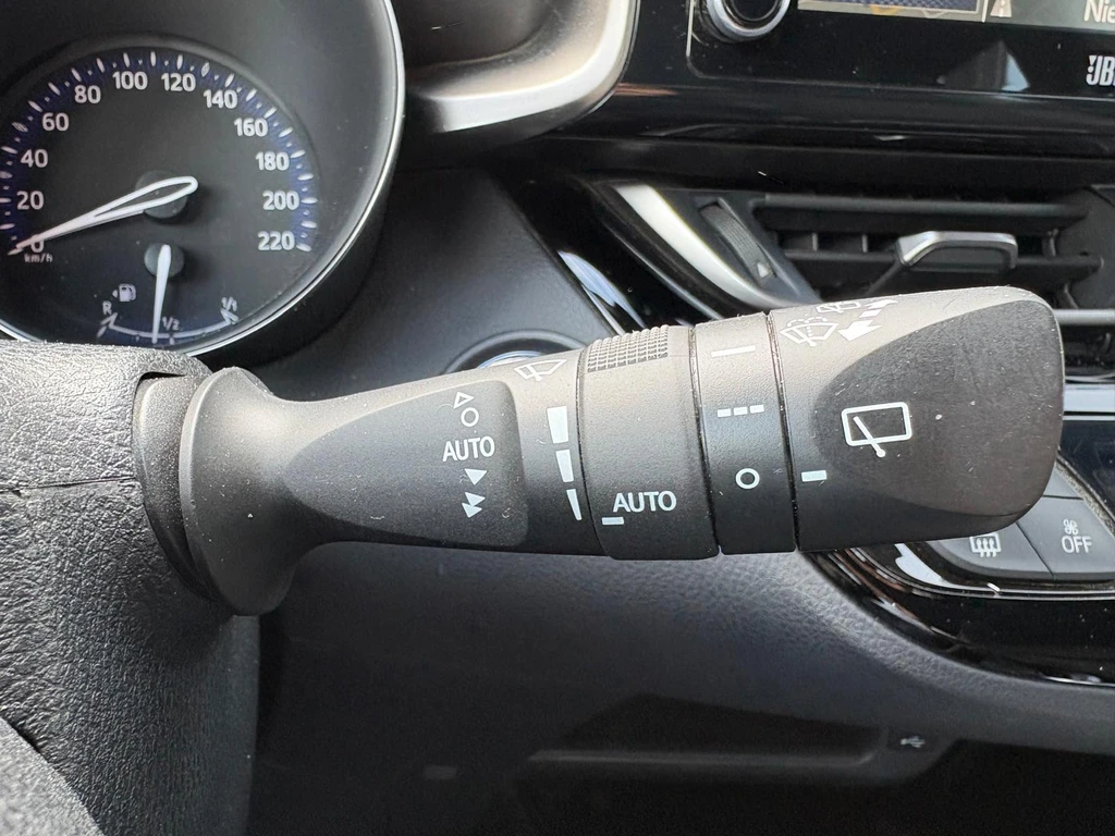 Toyota C-HR – foto 19