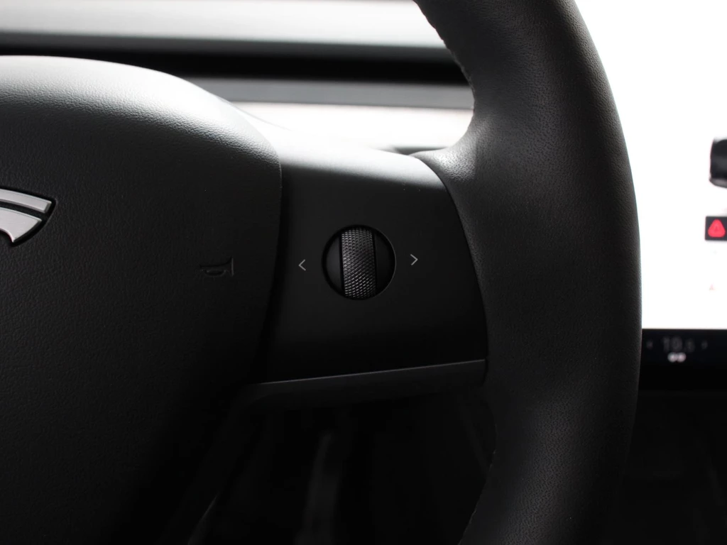 Tesla Model Y – foto 19