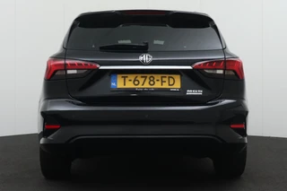 MG MG5 – thumbnail 3