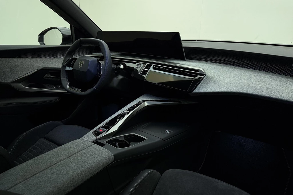 Peugeot e-3008 – foto 21