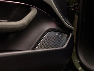 Porsche Taycan – thumbnail 15