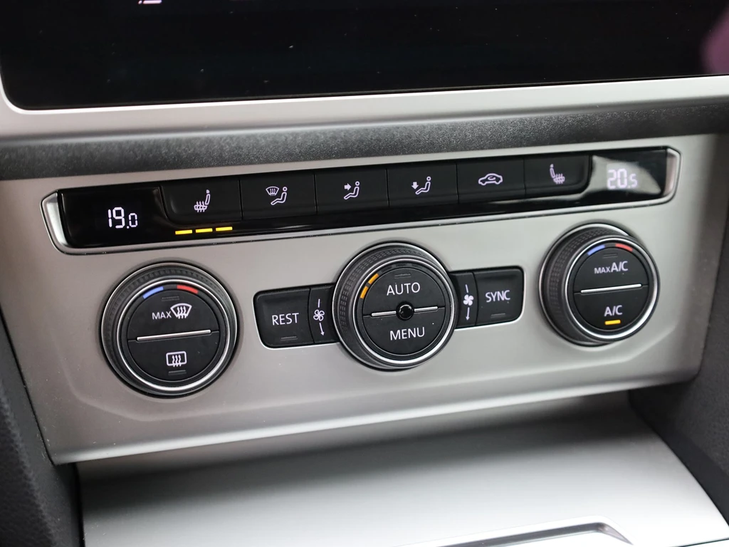 Volkswagen Passat – foto 22