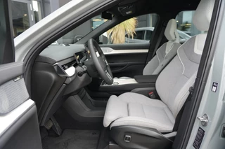 Volvo EX90 – thumbnail 11