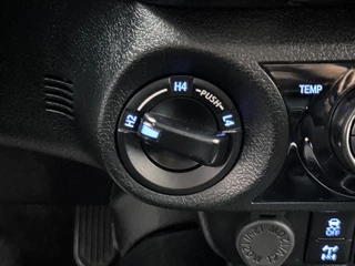Toyota Hilux – thumbnail 37