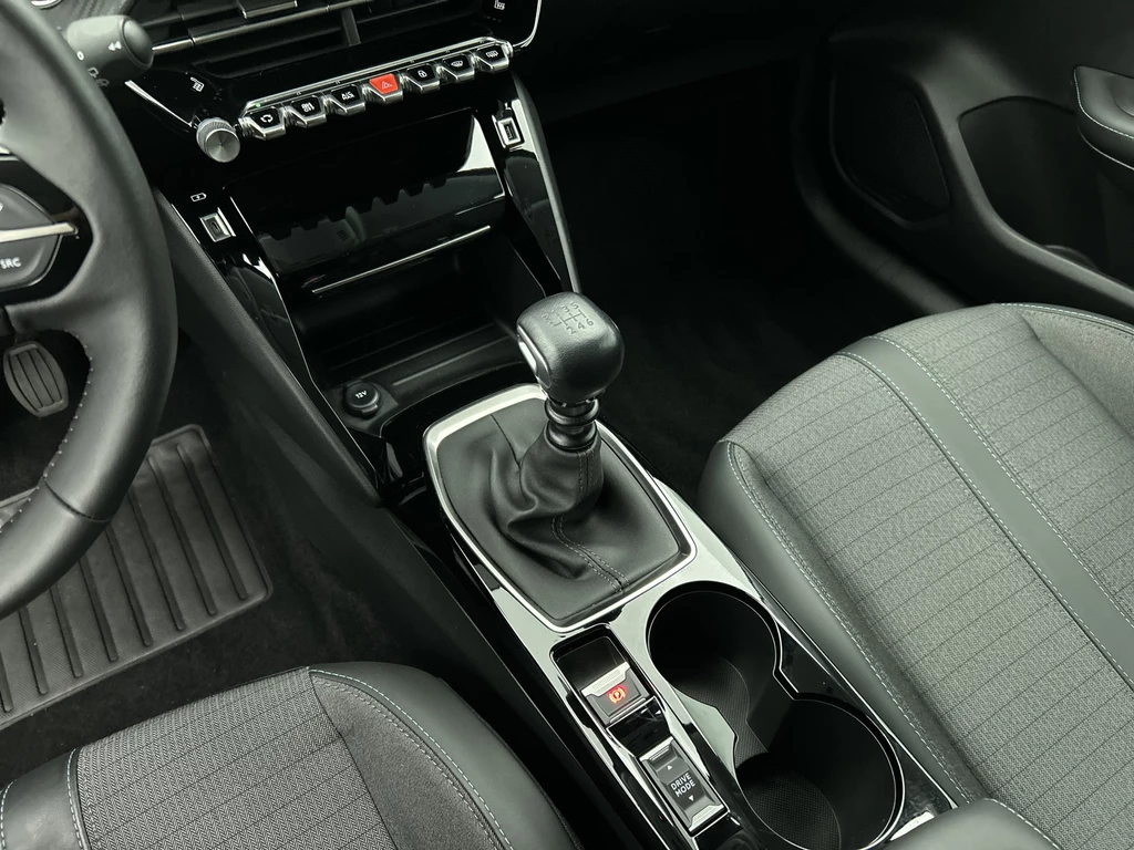 Peugeot 208 – foto 23