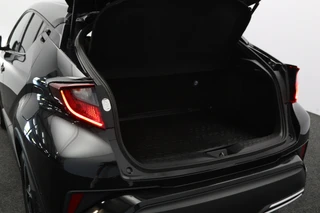 Toyota C-HR – thumbnail 18