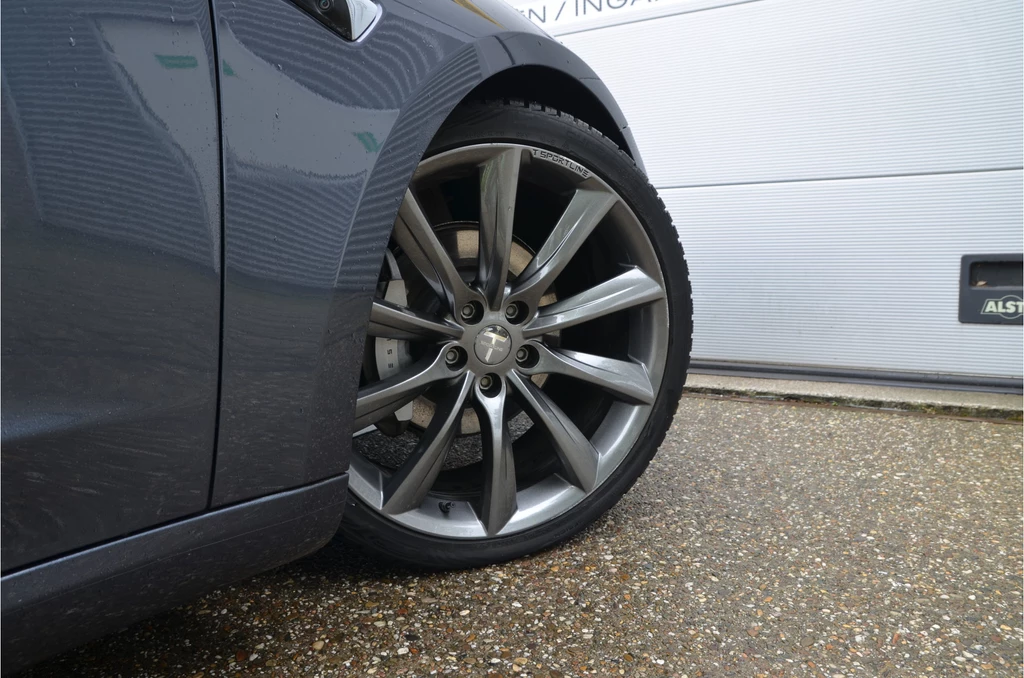 Tesla Model 3 – foto 8