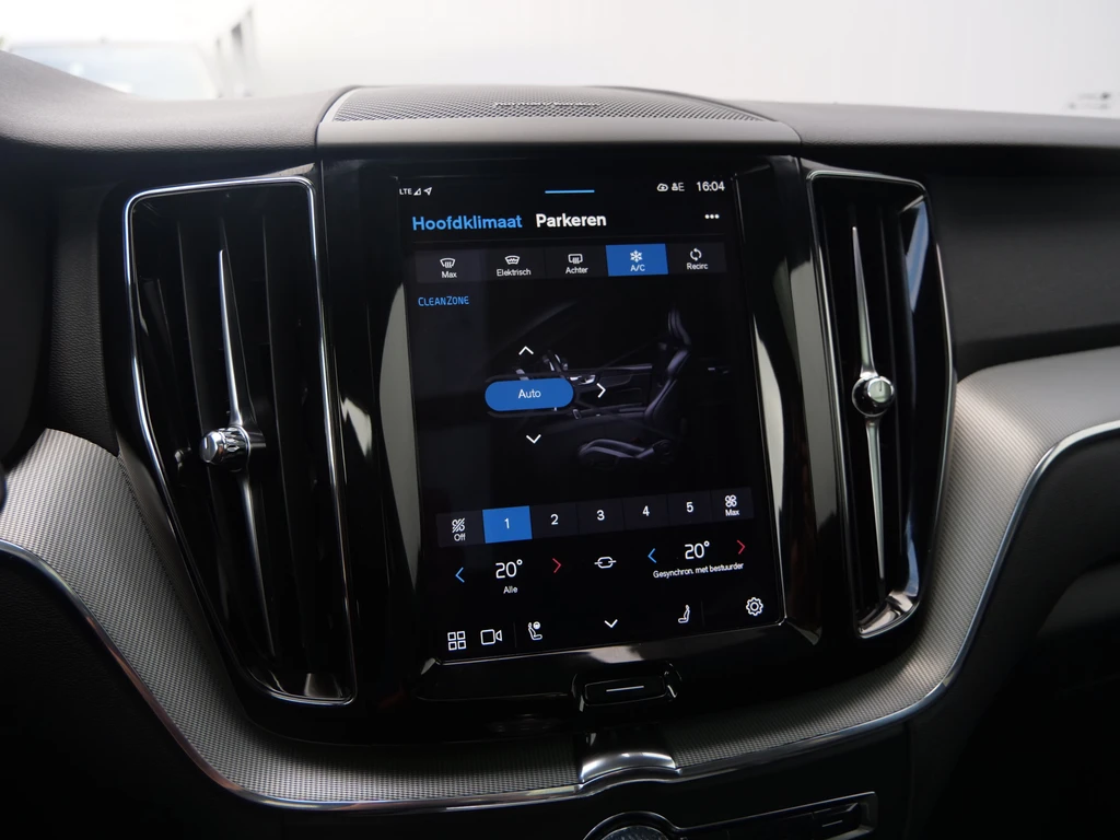 Volvo XC60 – foto 17
