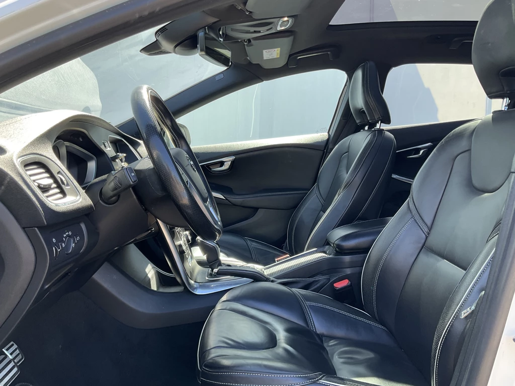 Volvo V40 – foto 25