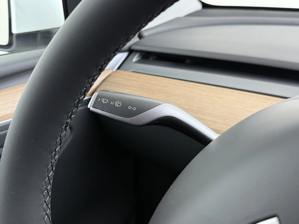 Tesla Model Y – foto 36