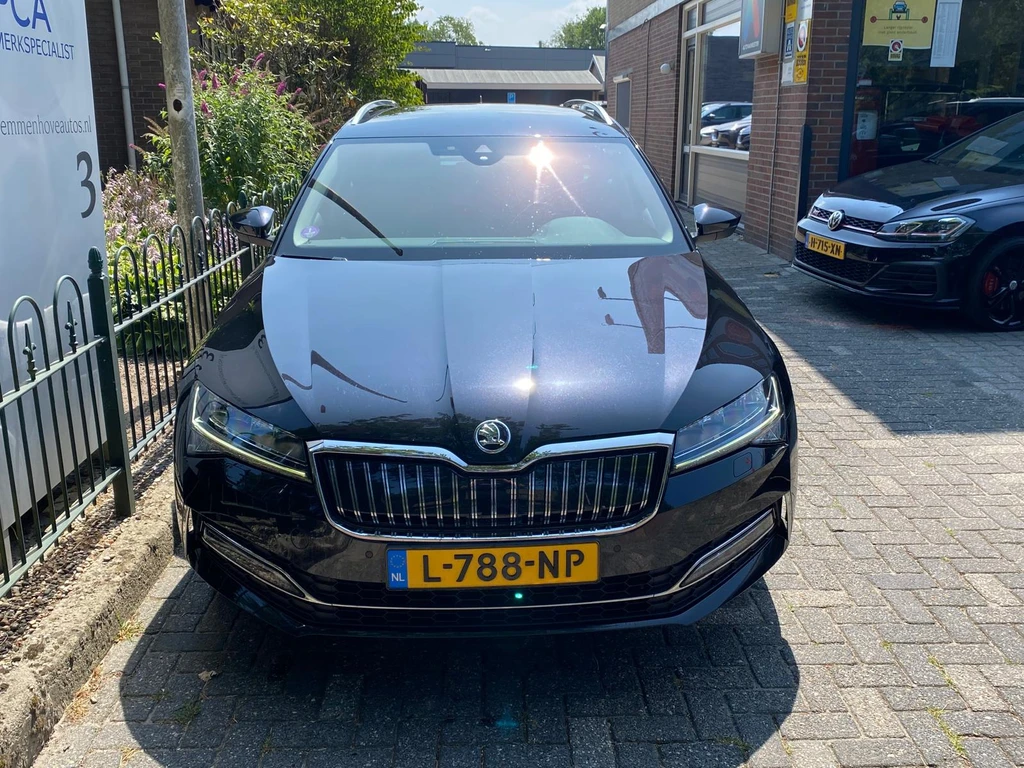 Škoda Superb – foto 8