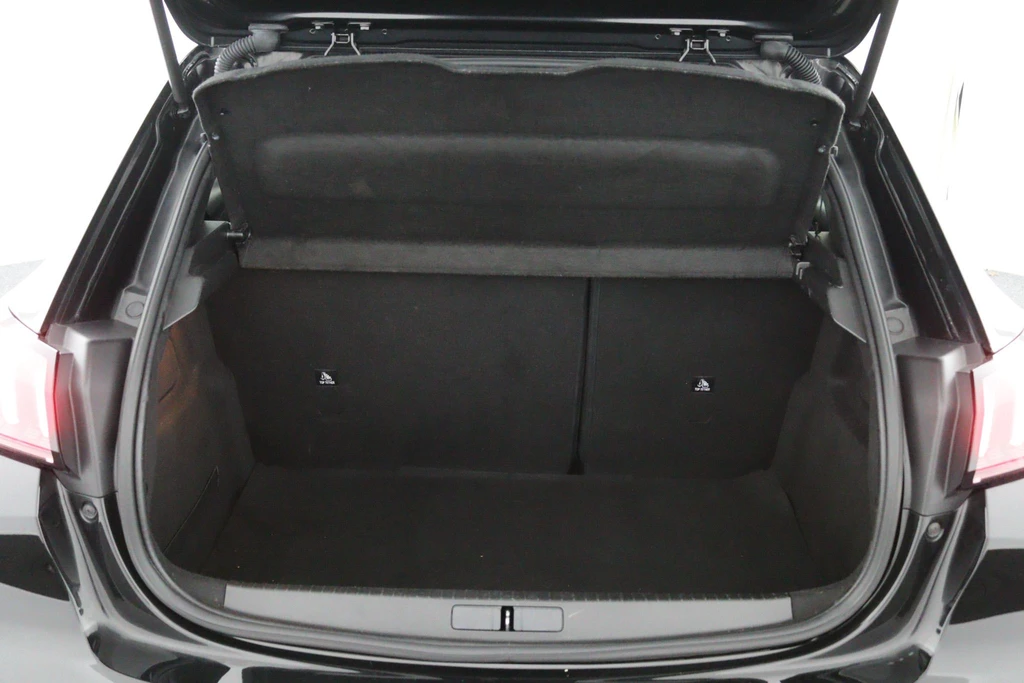 Peugeot e-208 – foto 24