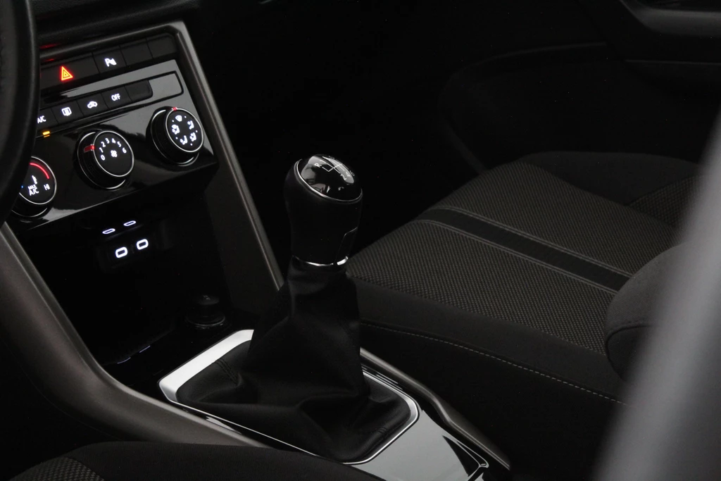 Volkswagen T-Roc – foto 15