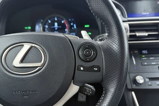 Lexus IS – thumbnail 36