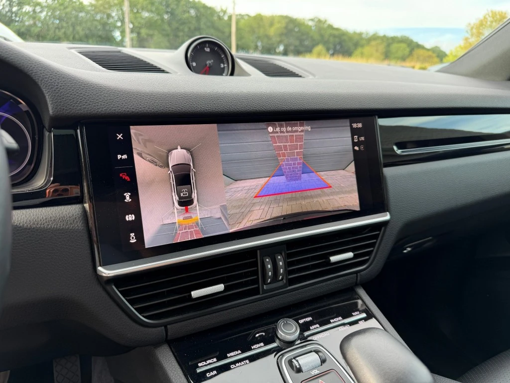 Porsche Cayenne – foto 27