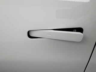 Kia EV3 – thumbnail 16