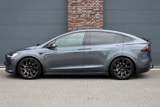 Tesla Model X – thumbnail 2