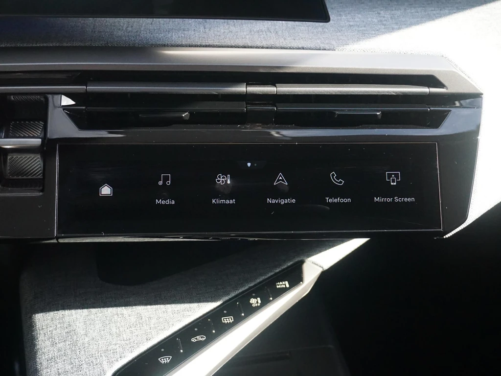 Peugeot e-5008 – foto 35