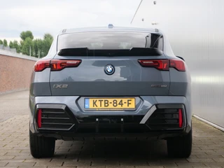 BMW iX2 – thumbnail 4