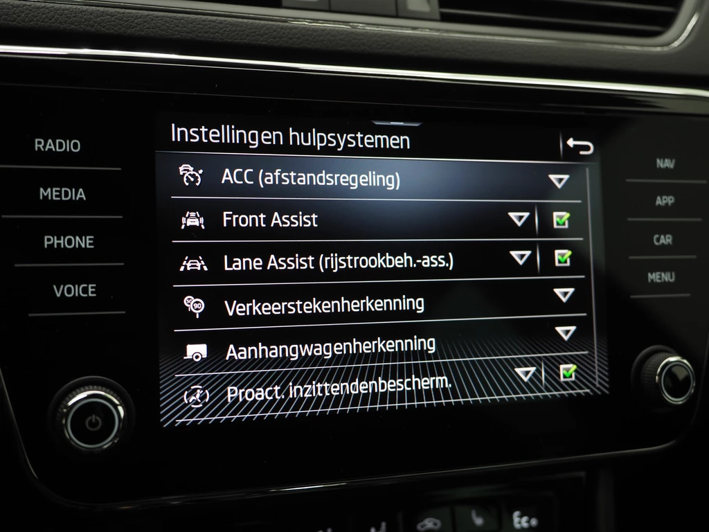 Škoda Superb – foto 30