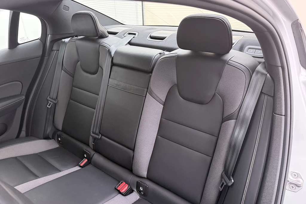 Volvo S60 – foto 11