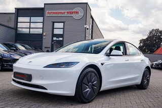 Tesla Model 3 – thumbnail 1