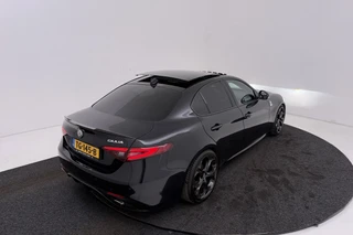 Alfa Romeo Giulia – thumbnail 12