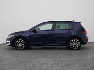 Volkswagen e-Golf – thumbnail 3