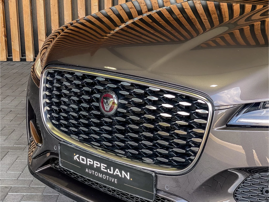 Jaguar F-PACE – foto 36