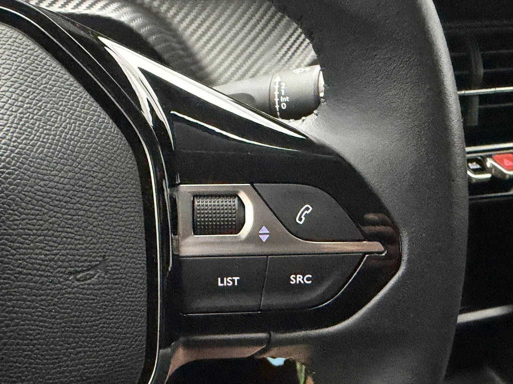 Peugeot 208 – foto 14