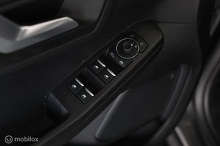 Ford Kuga – thumbnail 25
