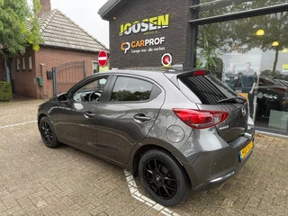 Mazda 2 – thumbnail 4