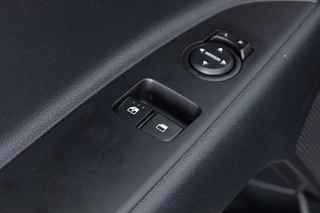 Kia Stonic – thumbnail 17