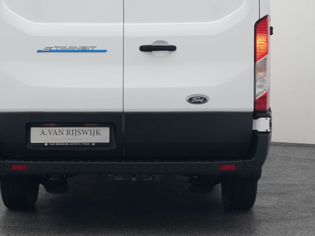 Ford E-Transit – foto 10