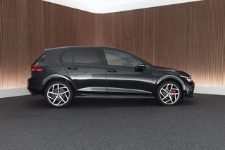 Volkswagen Golf – thumbnail 5